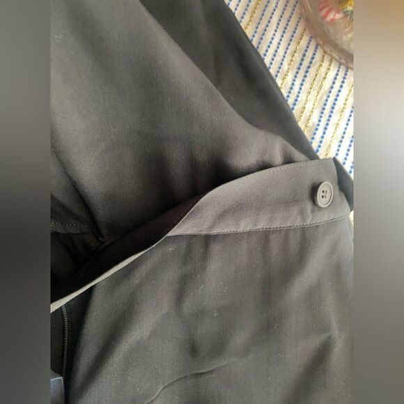 Theory Yariby Jumpsuit Black Sleeveless Pants Collared Button Down Pockets Sz 2 - Picture 17 of 17